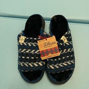 Dluxe By Deerfoam Shoes.